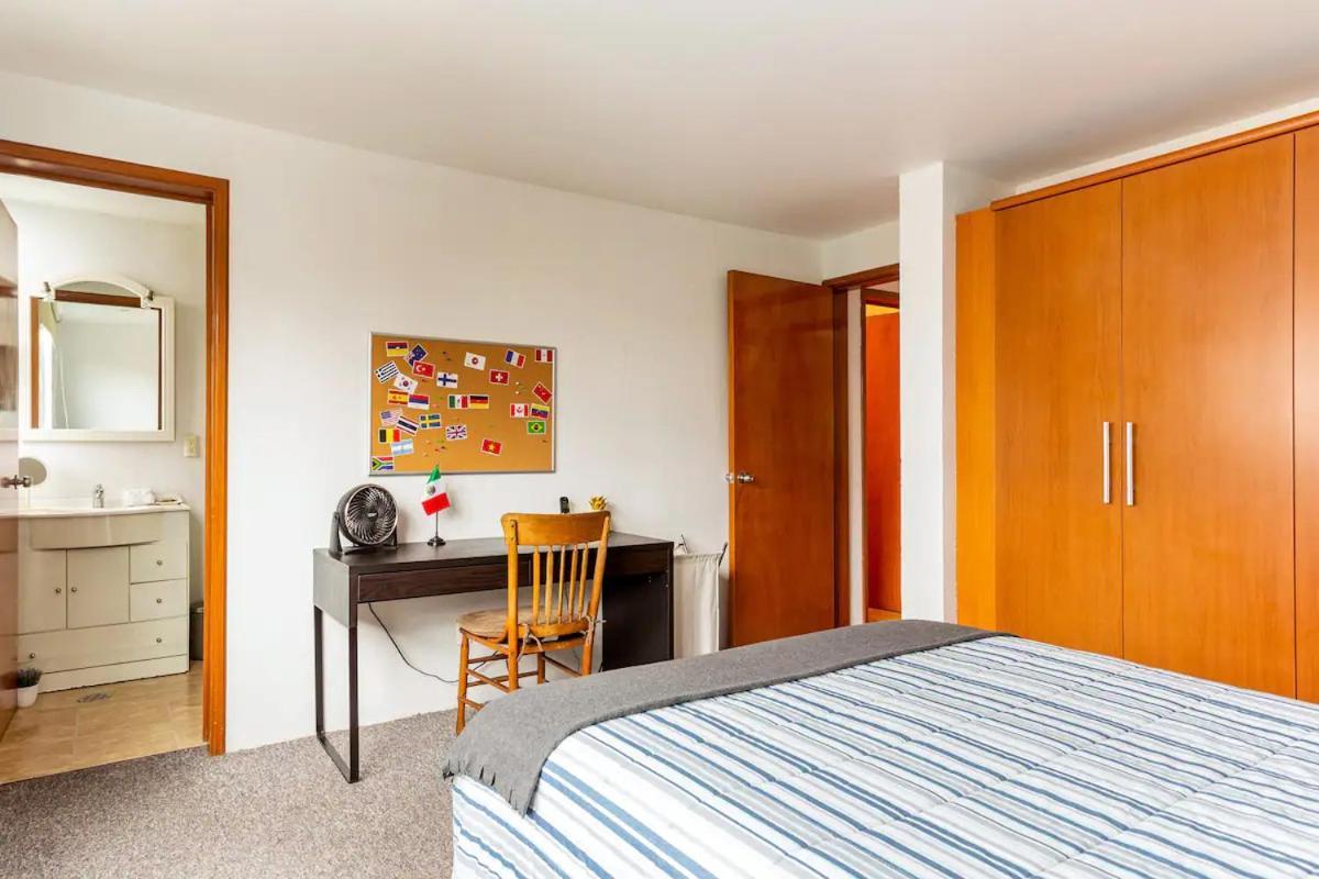 At The Heart Of Restaurants And Night Life Apartment *