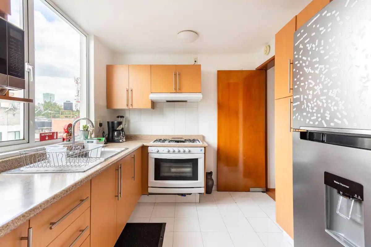 Apartment At The Heart Of Restaurants And Night Life