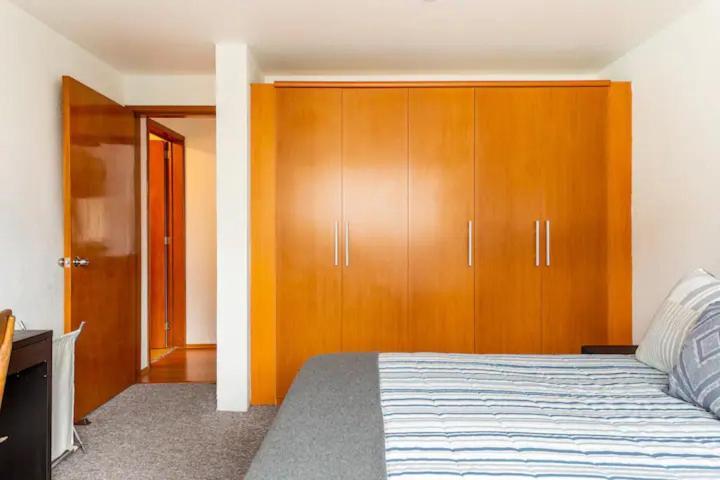 Apartment At The Heart Of Restaurants And Night Life *
